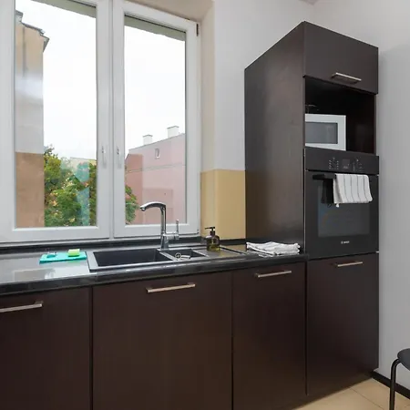Pomorska Spacious Apartment